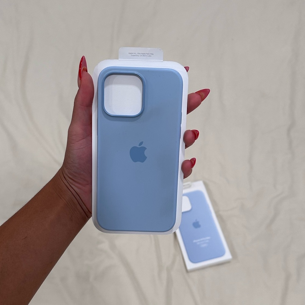 iPhone 14 Pro Max blue case